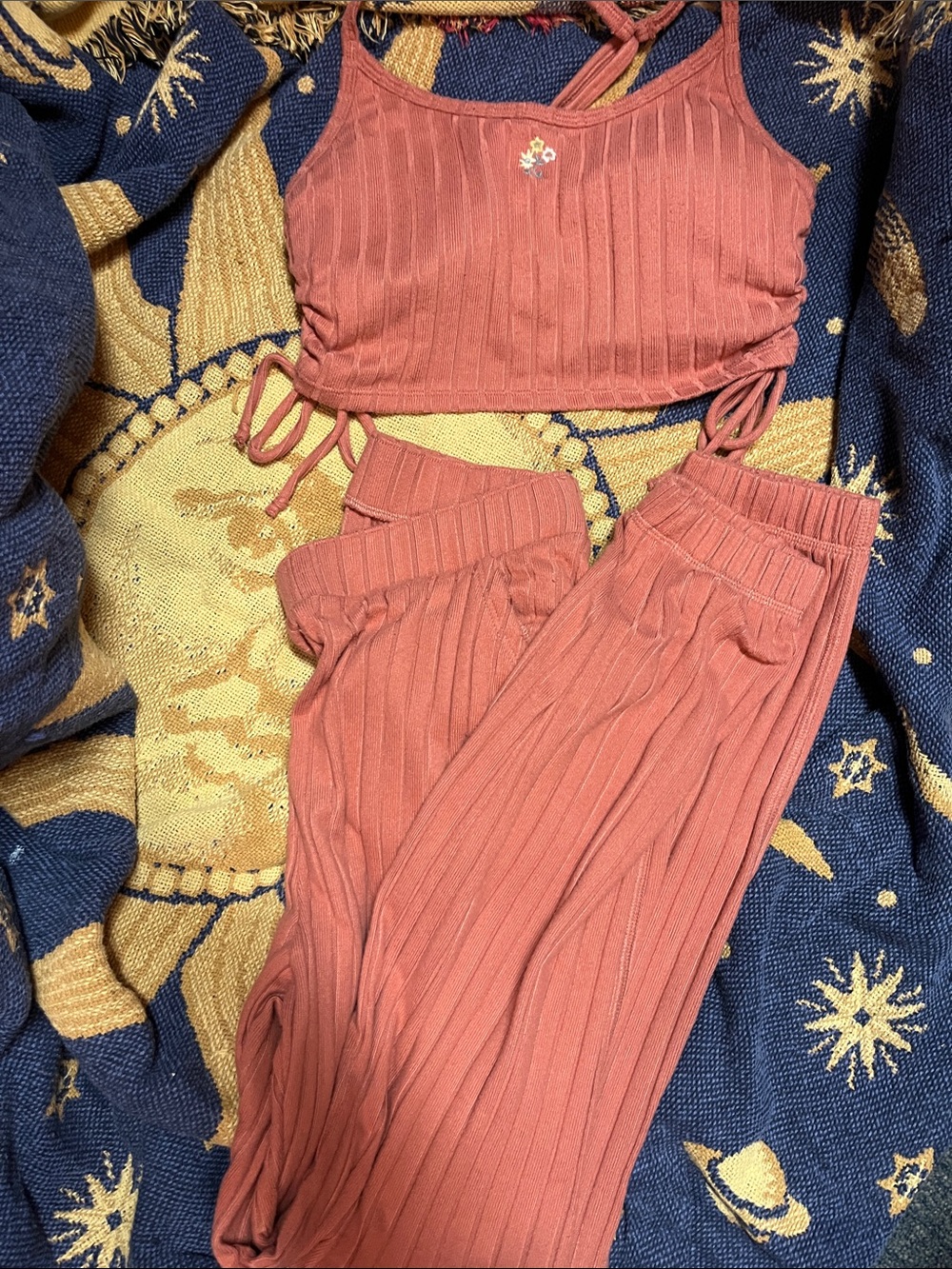 Gilly Hicks Ribbed Crop Tank & Wide-Leg Pants Set — Dusty Rose small
